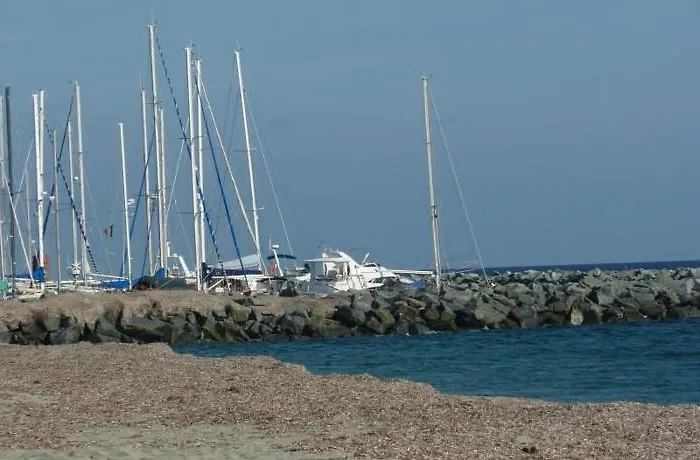 Fior 50 Hébergement de vacances Santa-Maria-Poggio (Corsica)