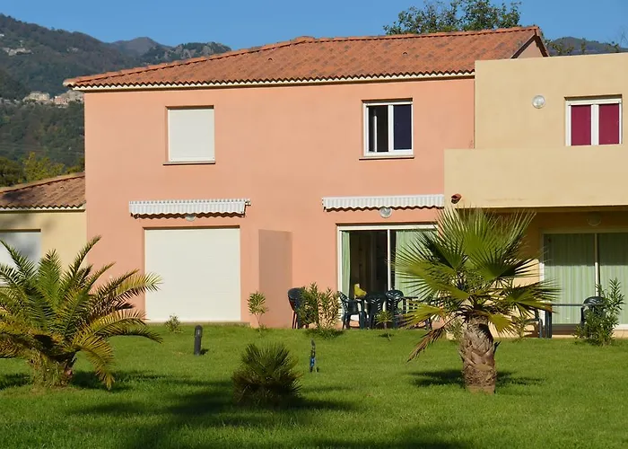 Fior 50 Hébergement de vacances Santa-Maria-Poggio (Corsica)